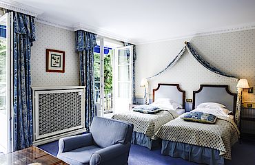  HBH_Standard_DZ_Schalfzimmer_Laura_Ashley_Stil__2016__C_Benjamin_Monn.jpg