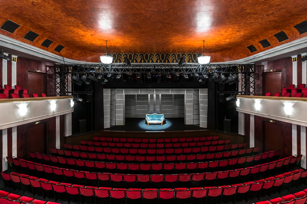 Komödie at the Hotel Bayerischen Hof