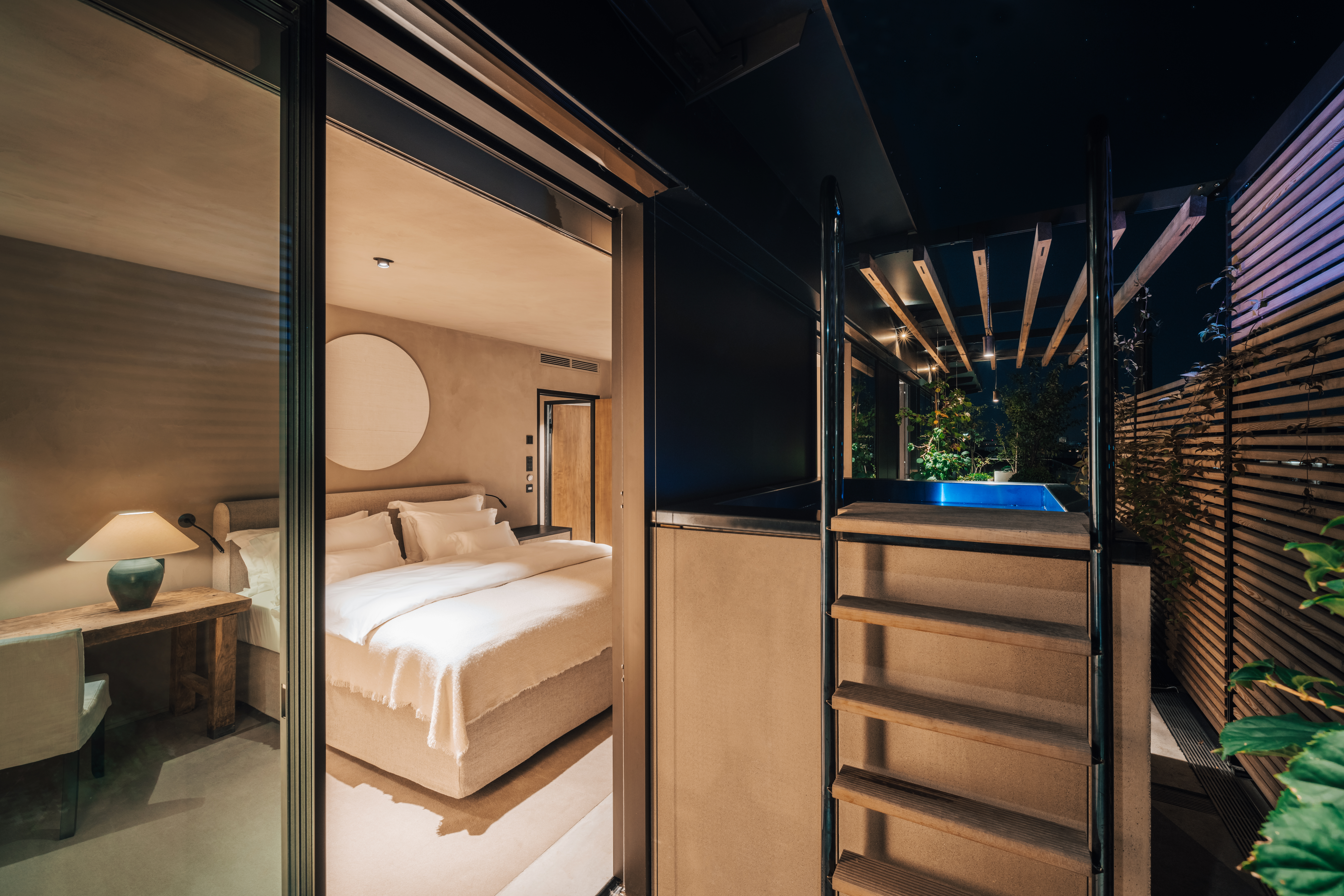 Penthouse Garden Suite